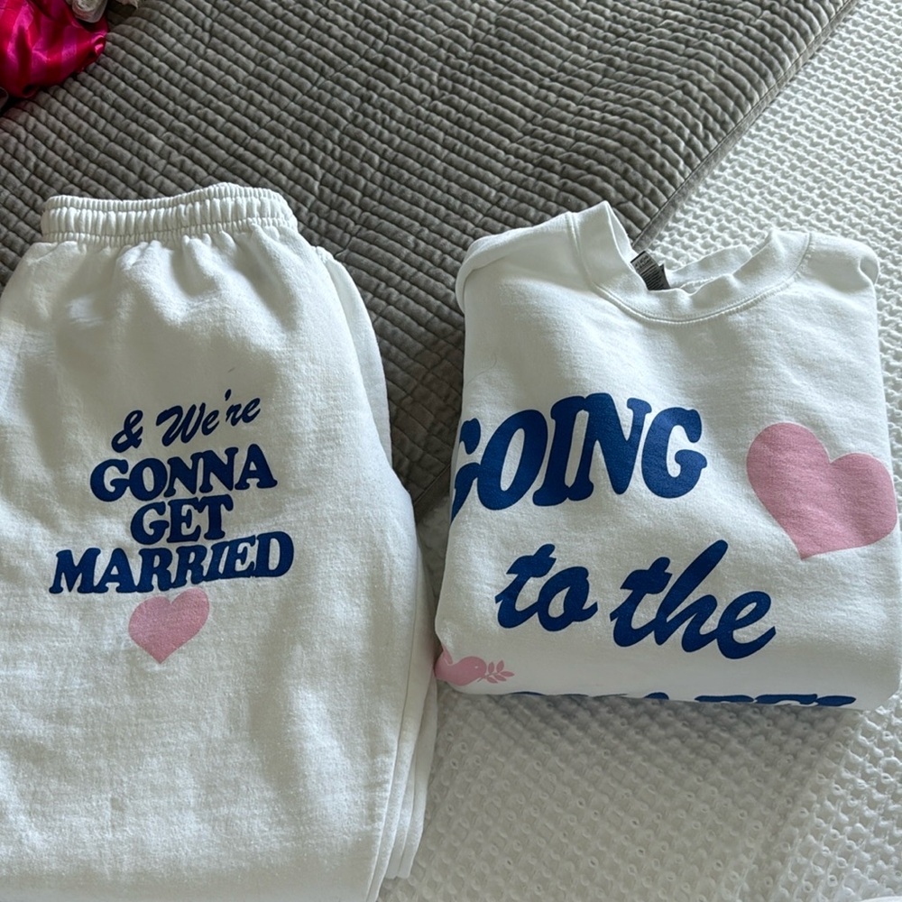 Bridal sweatsuit! Size small worn once!